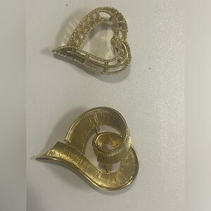 Elegant Gold Heart Brooch Set of two